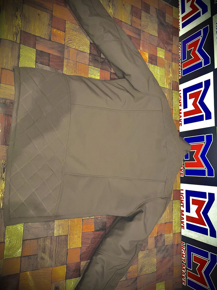 LightMakeInd's tweet image. 🔥High quality Softshell jacket by 🌟Light Make Industry 

🔥professional fabric and Stitching 
✅Private Label manufacturing 
💰Low price 
🌍Worldwide Export 

#LightMakeIndustry #softshelljacket #casualjacket #Jackets