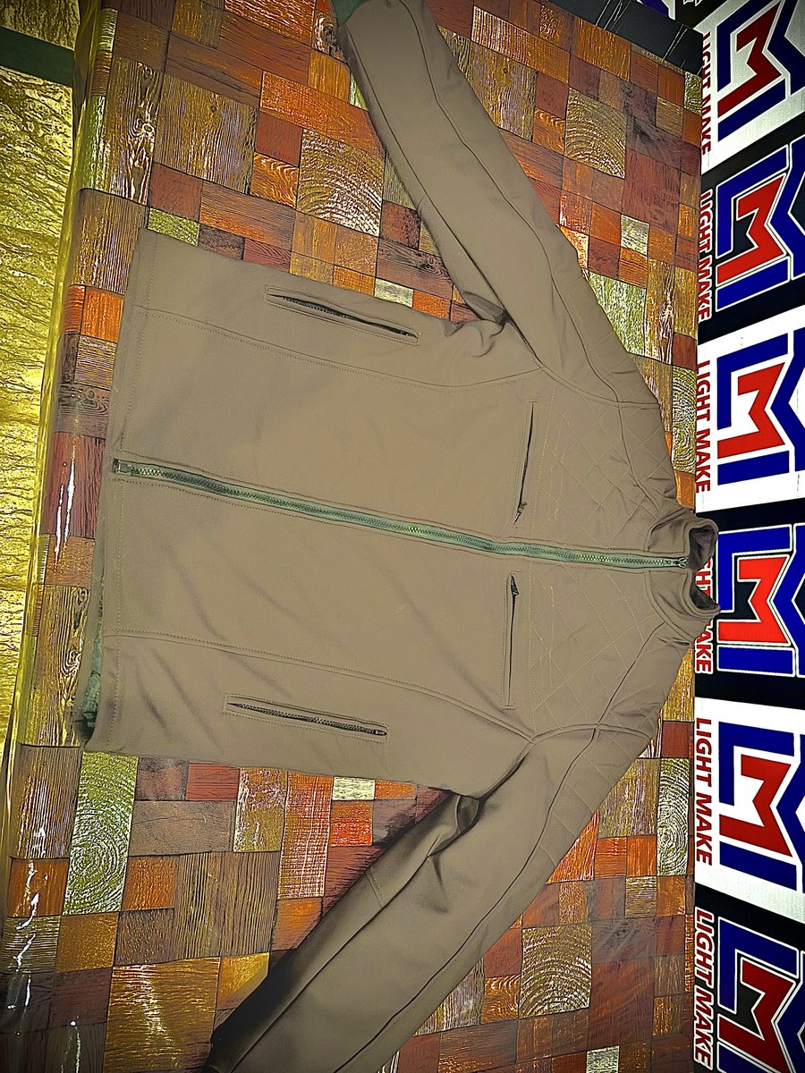 LightMakeInd's tweet image. 🔥High quality Softshell jacket by 🌟Light Make Industry 

🔥professional fabric and Stitching 
✅Private Label manufacturing 
💰Low price 
🌍Worldwide Export 

#LightMakeIndustry #softshelljacket #casualjacket #Jackets