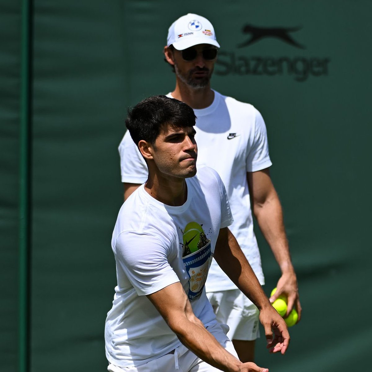 UniversTennis's tweet photo. 🚨 LA RUPTURE ALCARAZ – FERRERO TROUVERAIT SON ORIGINE DANS LA NÉGOCIATION D’UN NOUVEAU CONTRAT SELON MARCA 🥶

Juan Carlos Ferrero 🇪🇸 aurait reçu un contrat à accepter sous 48h, incluant plusieurs clauses jugées INACCEPTABLES, au-delà même d'une baisse salariale. ❌