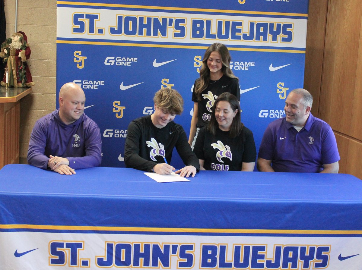 WOSNScores's tweet photo. Delphos St John's senior Parker Will also signed his letter of intent on Thursday to continue his golf career at Defiance College.

Will was a 3-time 1st Team All-MAC golfer and qualified with the Jays to 2 State Tournaments.

📸: @delphosherald https://t.co/EWC8T6pG3h