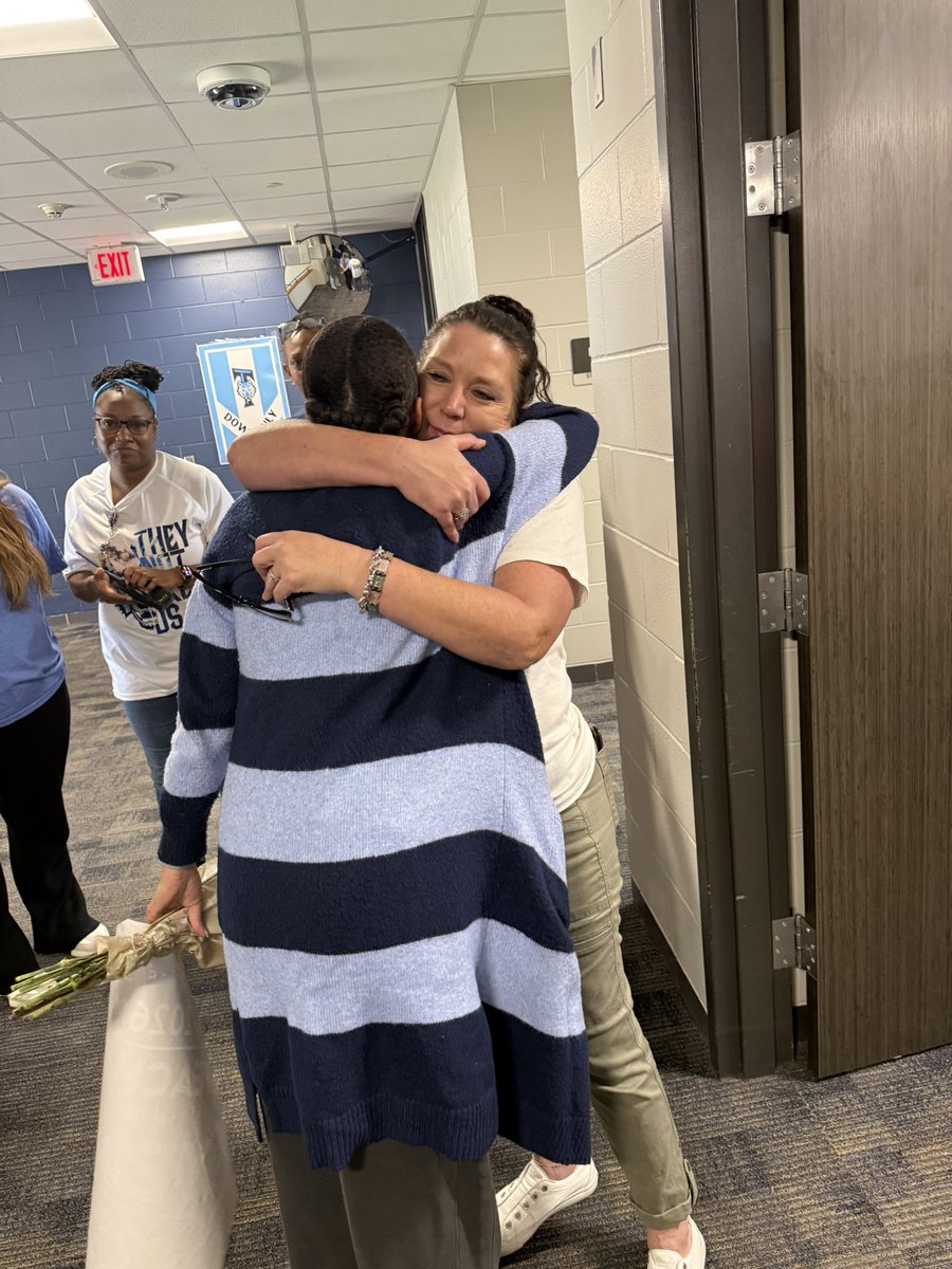 truittcfisd's tweet photo. Congrats to Ms. Taylor, our Teacher of the Year! ๐
Your dedication to our students, our school, and your team truly shines. Thank you for all you do! ๐๐ #RTP #IBelieve #RememberThePACK #CFISDspirit #ChooseCFISD #PathToAmazing https://t.co/oY4vMZAipn