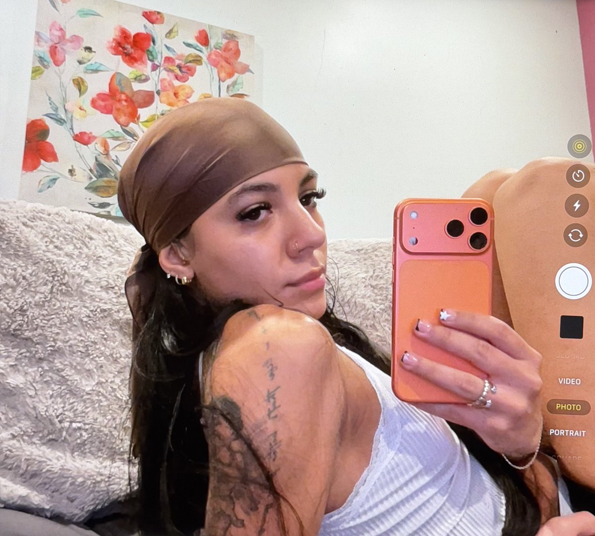 __caryany's tweet image. eye catcher ✨ #favorite