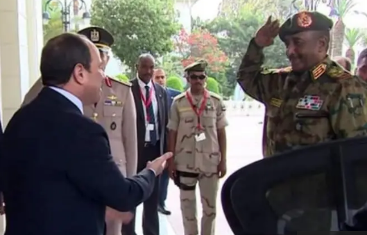 🚨🚨🚨 عاجل 
🟥 الخطوط الحمراء المصرية فى السودان 

🚨 أمن السودان ووحدة وسلامة أراضيه
🚨عدم العبث بمقدرات الشعب السوداني
🚨عدم السماح بانفصال أي جزء من أراضي السودان
🚨الرفض القاطع لإنشاء أية كيانات موازية أو الاعتراف بها
🚨الحفاظ على مؤسسات الدولة السودانية 

🚨تشدد مصر على أن