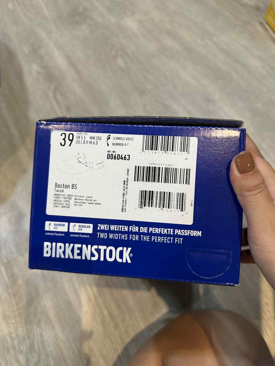 iamgoodguyssss's tweet photo. ส่งต่อ Birkenstock Boston size 39 ซื้อมาแล้วแคบไปนิดหน่อย 6,500 บาท
#birkenstockthailand https://t.co/75aIJBrfhM