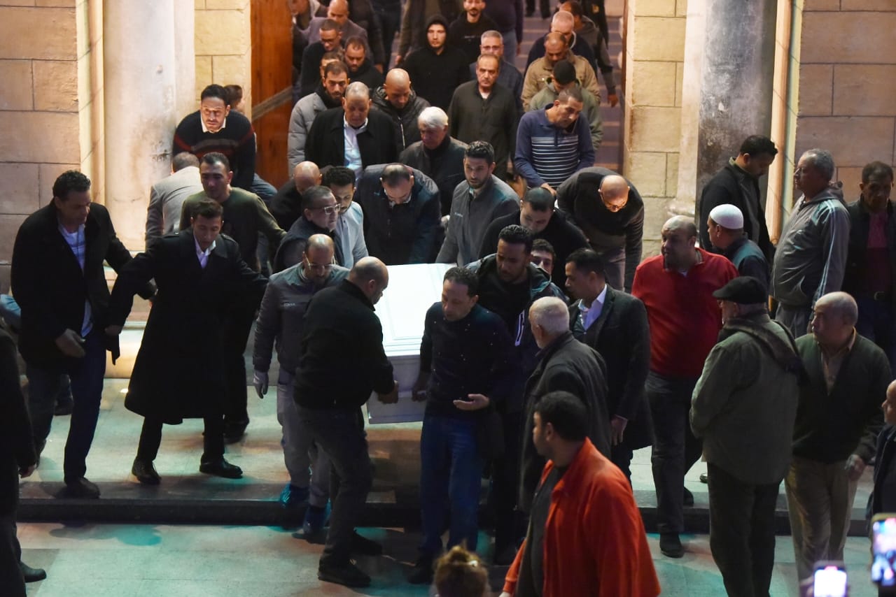 بوابة الوفد| لا عزاء للفنانة نيفين مندور.. الأسرة تكتفي بالجنازة 