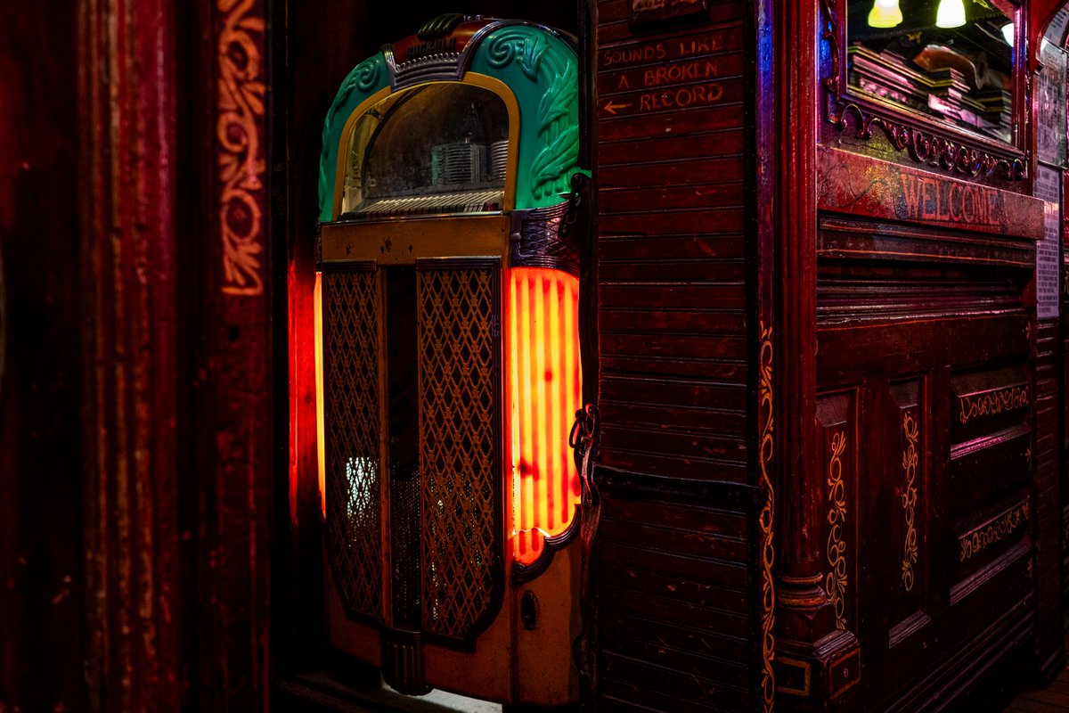 TyRy's tweet image. 12.14.2025 / Boulder, Colorado / The World Famous Dark Horse

#colorado #photography #PhotographyIsArt #photographer #fuji #FUJIFILM #bar #boulder #ColorsCulture