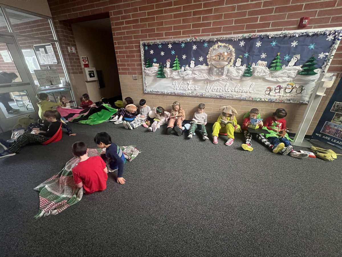 Katie Hall tweet media