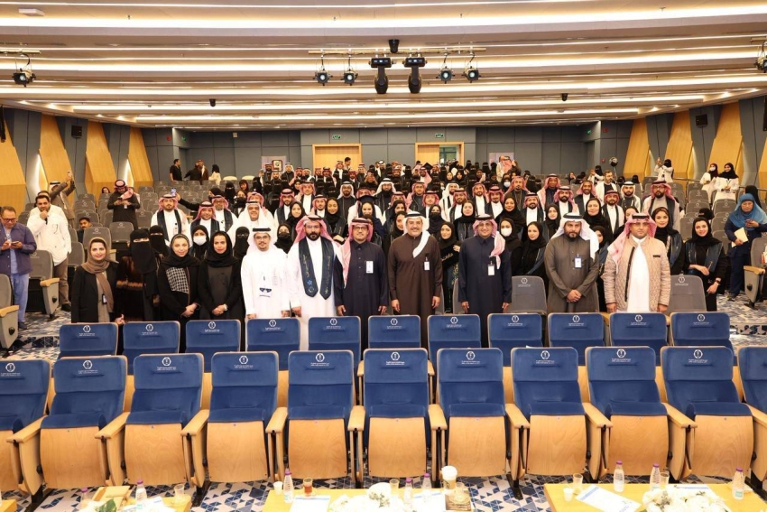 تخريج 335 كفاءة وطنية ضمن برامج التدريب بمدينة الملك سعود الطبية 