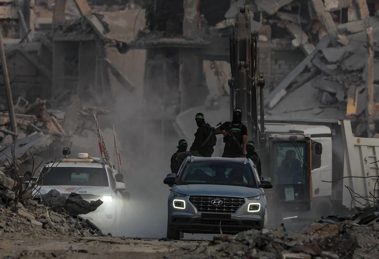 مصادر تؤكد لـ«الشرق الأوسط» أن «حماس» ما زالت تمتلك موارد تجارية داخل غزة وخارجها، إلى جانب دعم من أطراف مثل إيران، يتراجع أو يتأخر أحياناً #خاص_الشرق_الأوسط 