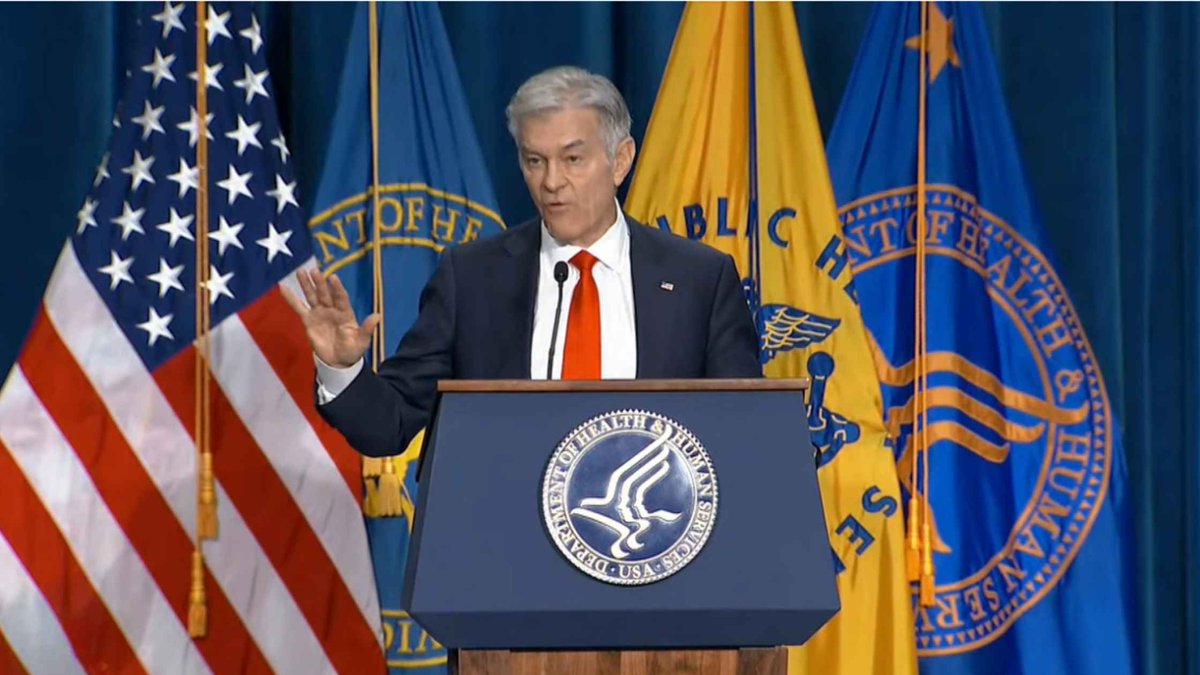 Health Secretary RFK Jr. and Dr. Oz unveil new restrictions on gender identity care for minors. Read the transcript here. rev.com/transcripts/re…