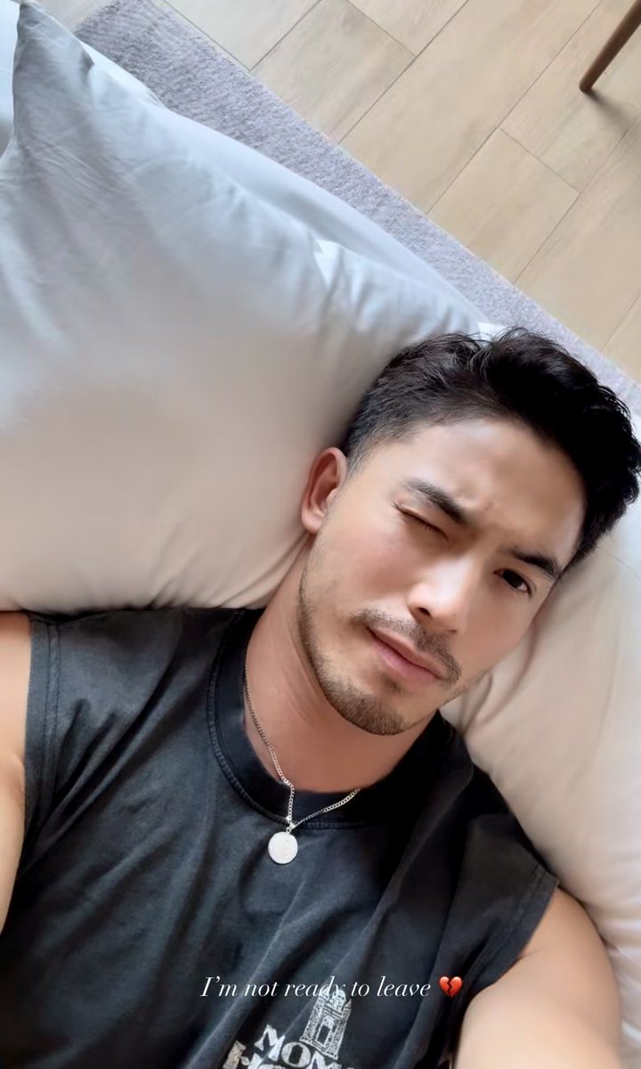 labruscaarchive's tweet image. Very xavier at mico’s for the weekend-core 🤭🩵 #TonyLabrusca #HelloStrangerTheSeries