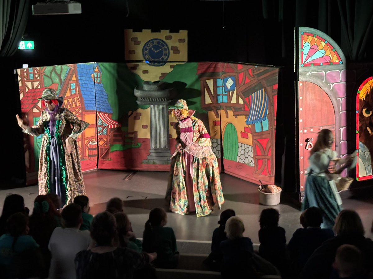 Newsome Junior Academy tweet media