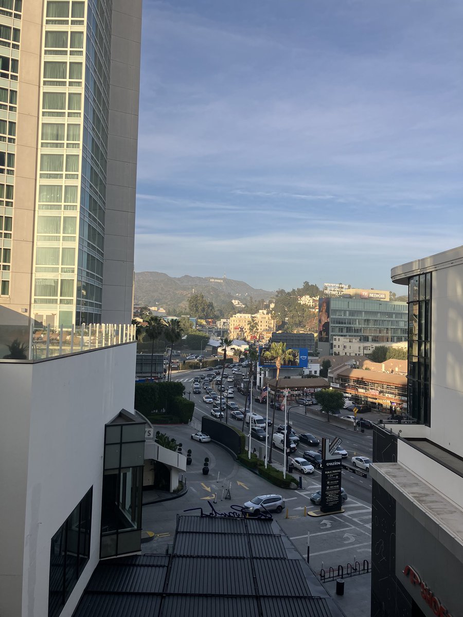 thisisgyen's tweet photo. California love https://t.co/1VmzpuFHLh