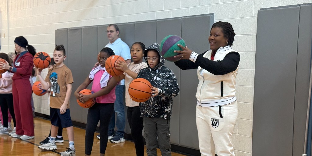 MCPS's tweet image. Lakewood Elementary School recently turned P.E. into a family celebration, welcoming grown-ups to move and learn right alongside their students.

Families experienced the energy, teamwork, and joy that students enjoy during P.E. each week 💪✨

#MCPSFutureReady