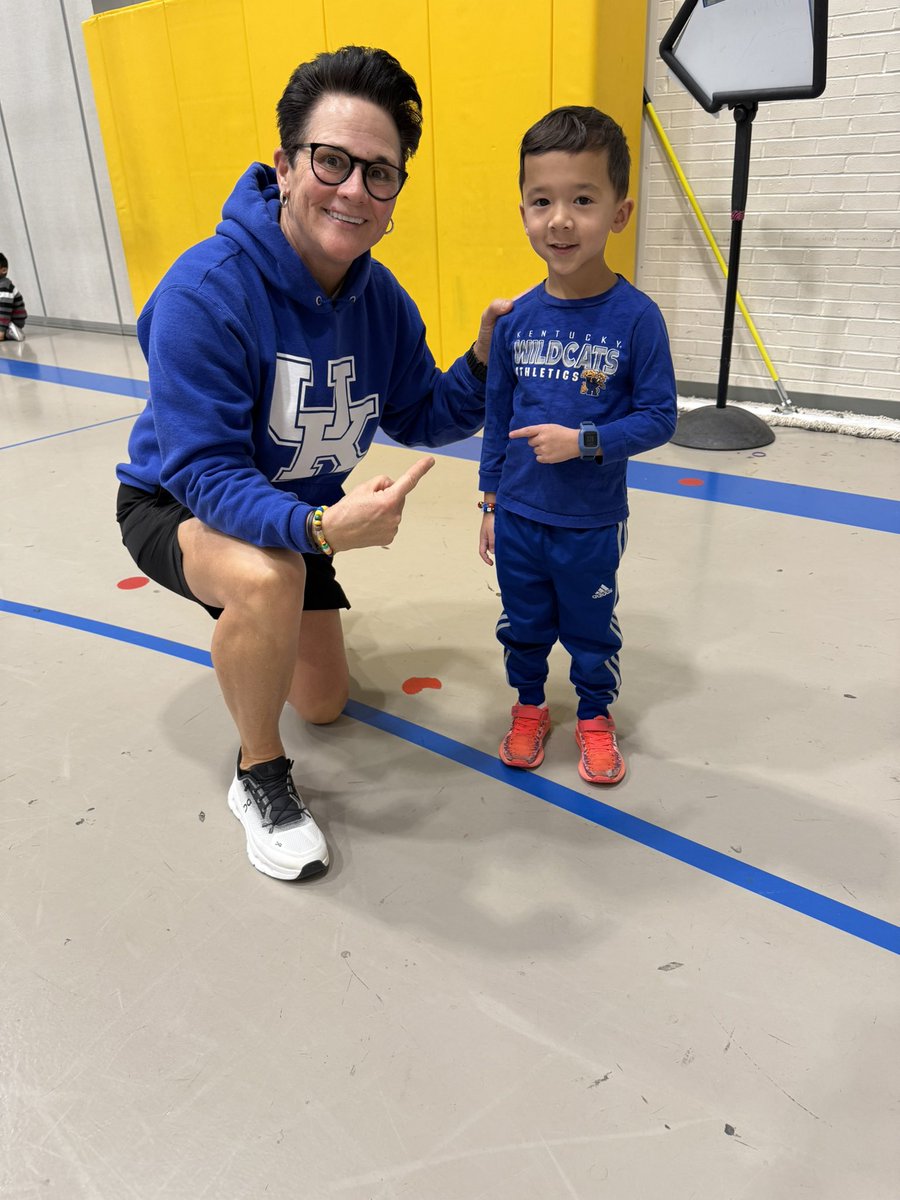 Ending the first semester with all shades of blue and white day!
You know what our shades of blue and white are! #BBN #teachthemyoung 
#GoCats <a href="/KentuckyWBB/">Kentucky Women’s Basketball</a> <a href="/KentuckyVB/">Kentucky Volleyball</a> <a href="/KentuckyMBB/">Kentucky Men’s Basketball</a>