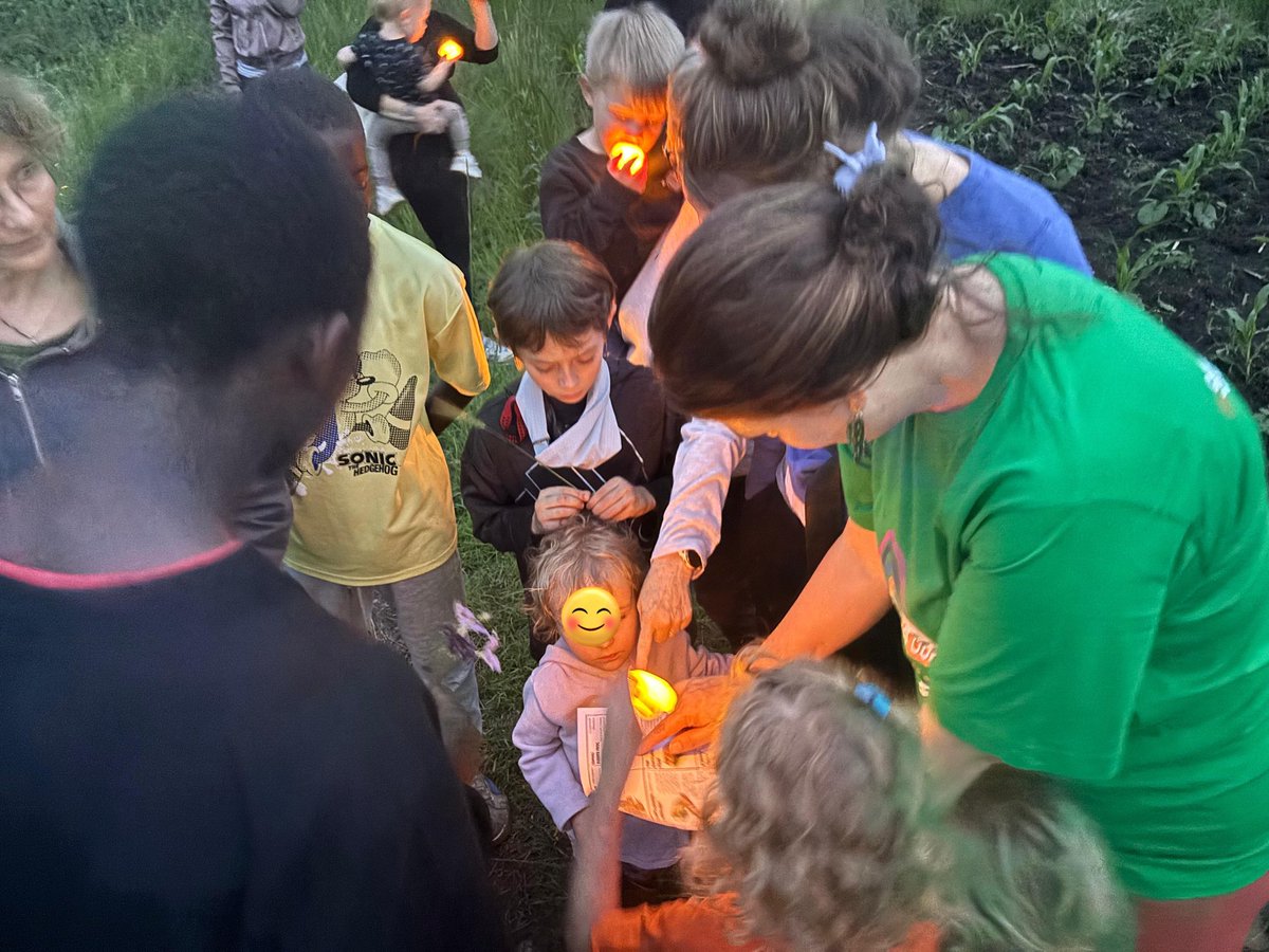 MonavaleWetland's tweet photo. What a joy to welcome so many people to @MonavaleWetland tonight for our Frog &amp; Firefly Safari. Our beautiful vlei hosts an abundance of different frog species &amp; the fireflies at this time of year are spectacular! The #MonavaleMagic reminds us why we fight to #SaveMonavaleVlei! https://t.co/x0CpSRCuJA