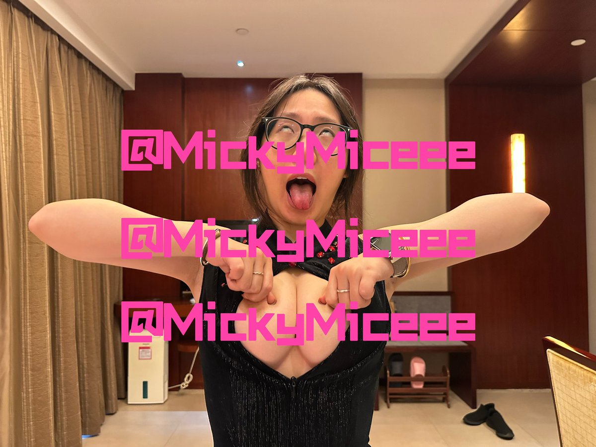 MickyMiceee's tweet photo. @LateashaByrd3 来给旗袍母猪打打分吧☝️ https://t.co/nluI9zEJ4N