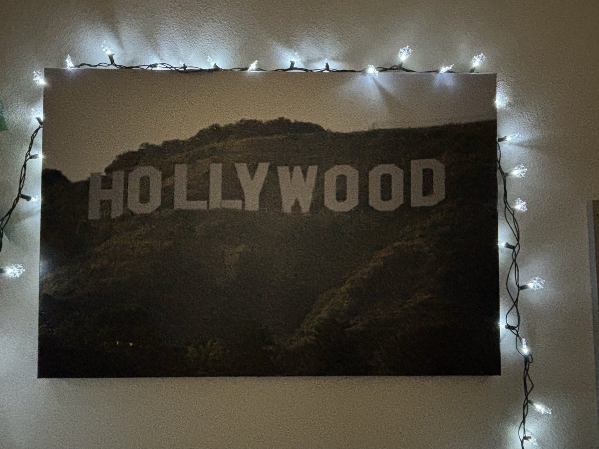 We maybe have moved from the Golden state to the Gem state, but we still have a little Hollywood vibe in our office. 🎬 #deneckeinc #denecke #timecode #hollywoodsign #madeinusa