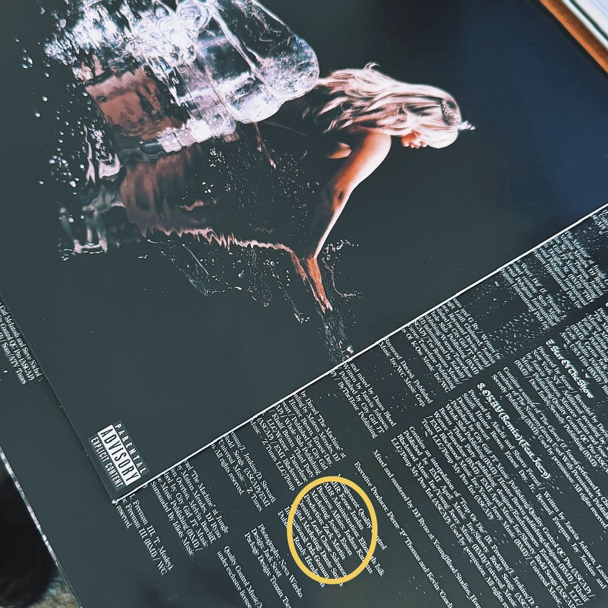 finally got my jt vinyl. one of my favorite things i worked on this year. five star album.