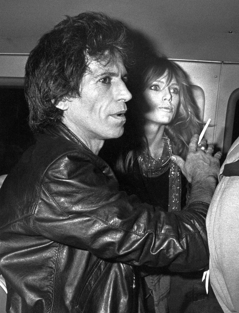 Keith Richards and Patti Hansen were married on December 18, 1983 and  celebrate their 42nd Wedding Anniversary today!💕, image size:783x1024