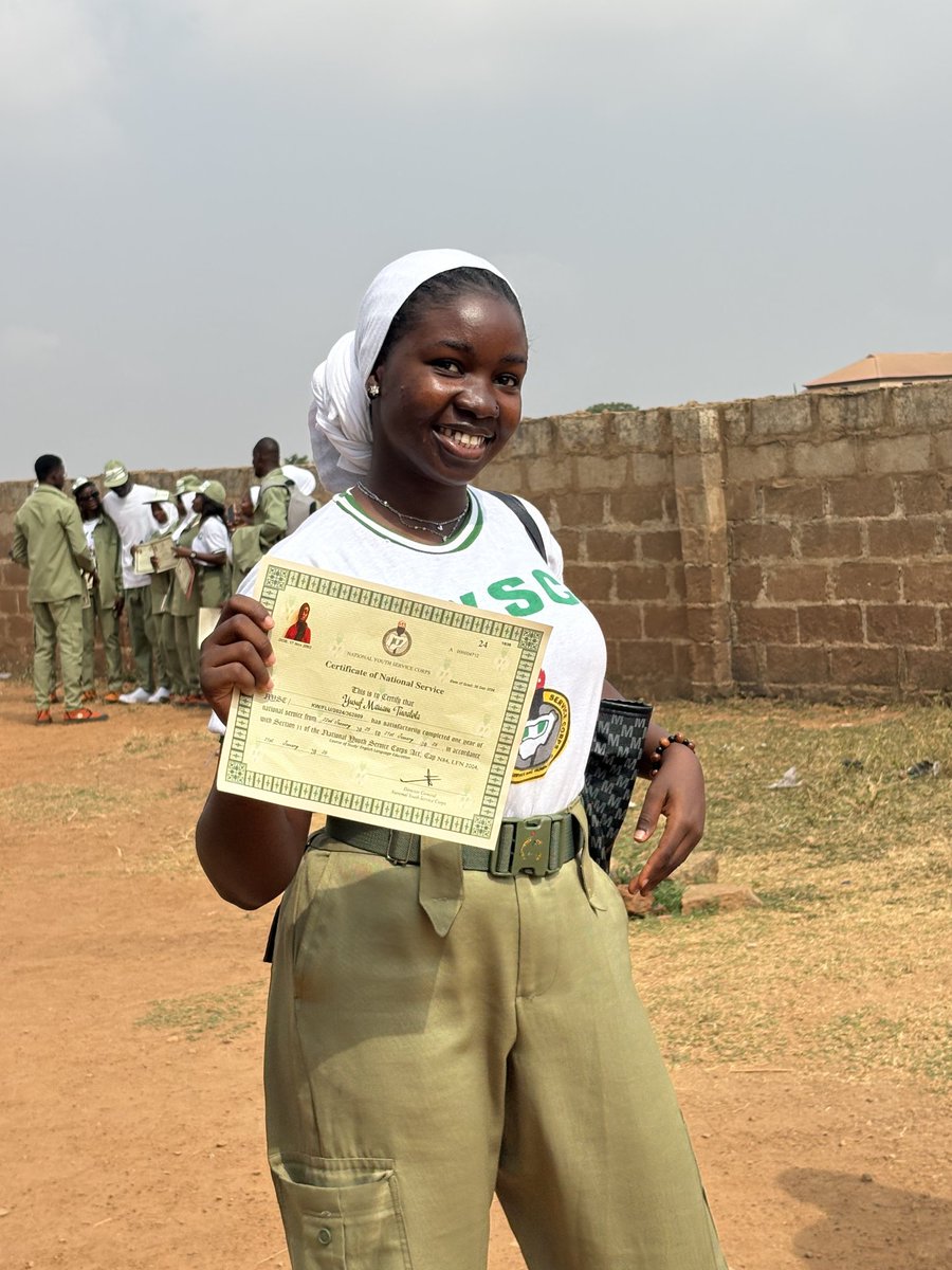 Meadowlark_riri's tweet photo. NYSC completed. โ๏ธ
Memories made๐
Nigeria served ๐ณ๐ฌ
#Nysc #popnysc #excorper
POP dayโบโบ๐ Kwara State
(B.A.Ed. English Education) https://t.co/32WacyIiYK