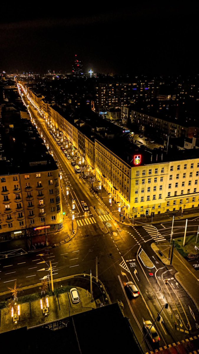 Aż się cieplutko robi na sercu💛
#wGdyni
__________
Fot. Dronowe Widoki /zdjęcie pochodzi z naszej facebookowej grupy Gdynia w obiektywie