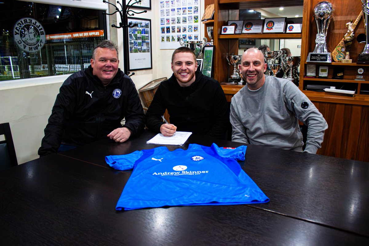 We are delighted to announce the signing of Charlie Ruff from Hornchurch, subject to clearance from the FA✍️

Please join us in welcoming Charlie to the Blues!🔵

#BTFC