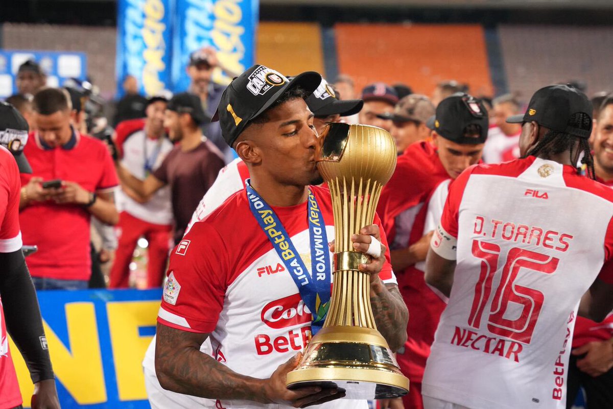 Los amigos descendidos están felices porque Harold Santiago Mosquera les dejó 300mil dólares, y dicen que a nosotros no nos dejó nada…