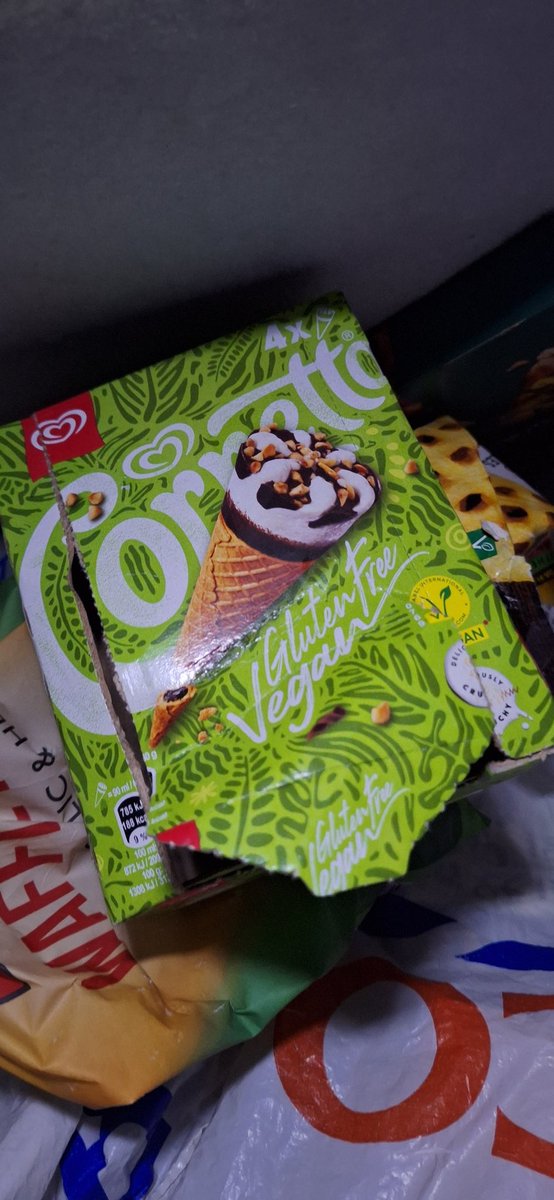 David Graham Scott Ⓥ tweet media