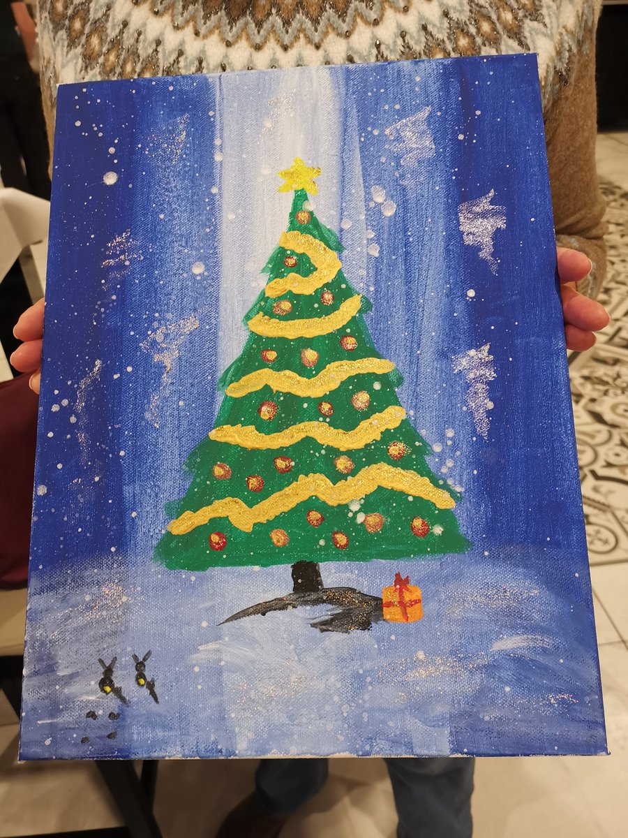 ✨🖌️ ArtNight in Leipzig 🖌️✨
Ihr Lieben, kennt Ihr dieses Event 🤔☺️? Ich durfte mit meinen lieben Kollegen als Teamevent einen schönen 🎄 unter fachlicher Anleitung einer Künstlerin mit Acrylfarbe 🎨 auf die Leinwand zaubern 🖌️. Feste Termine gibt es in jeder größeren Stadt ☺️.