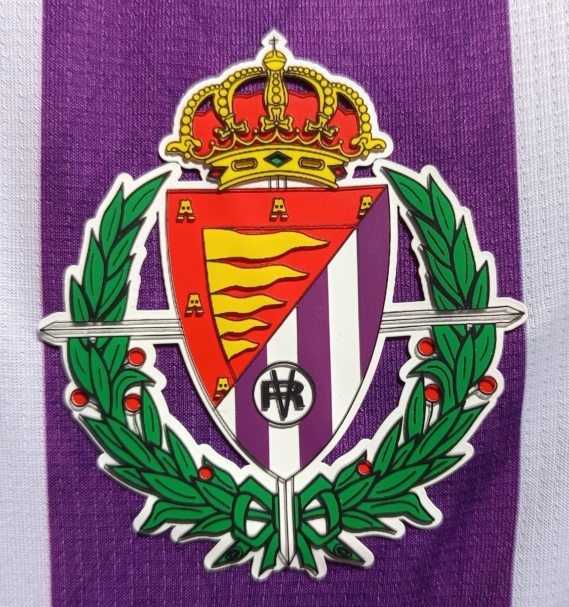 valladolid1984's tweet photo. Que nadie se olvide quienes fueron los  primeros que lucharon y se enfrentaron a esa pésima directiva por nuestro mayor símbolo. 
¡NUESTRO ESCUDO! https://t.co/4GC4rpE8Sc