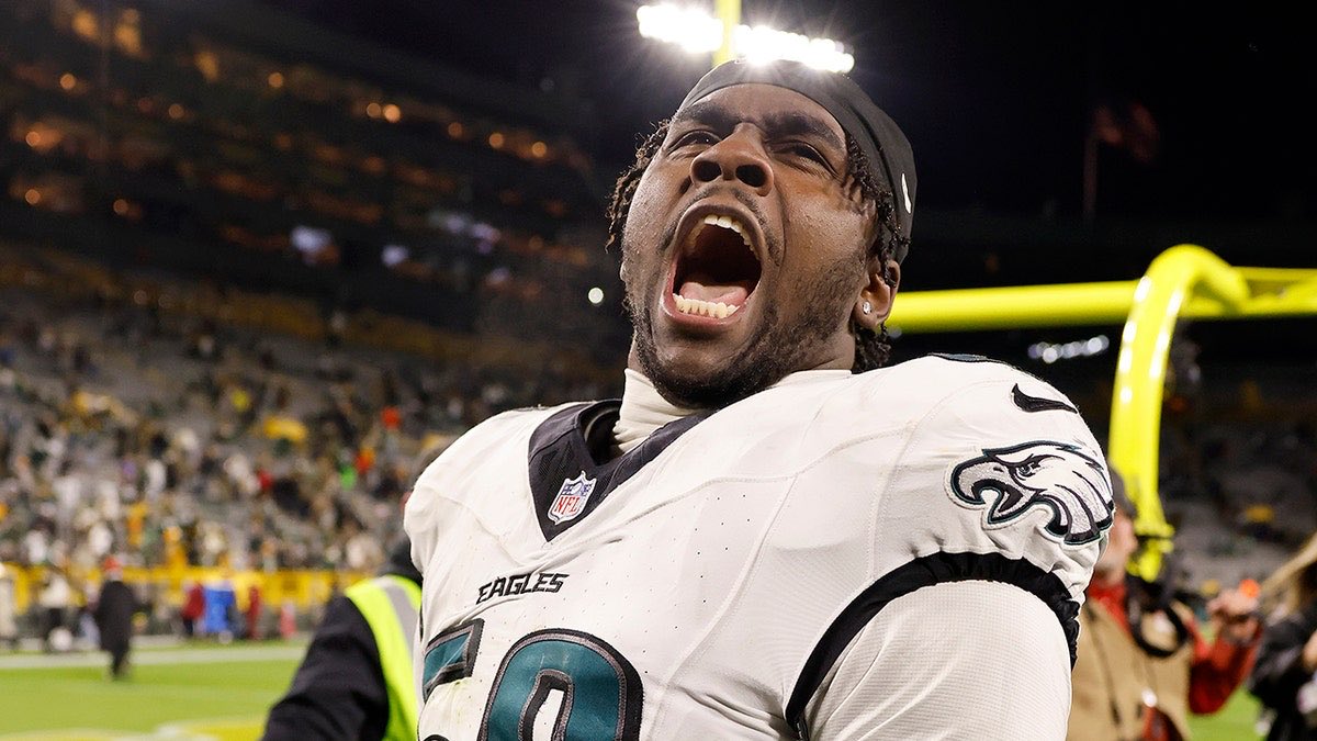 PhillyTruthr's tweet image. Jalyx Hunt is a third round pick from Houston Christian currently leading a playoff team in pressures and sacks in the second year of his rookie contract.