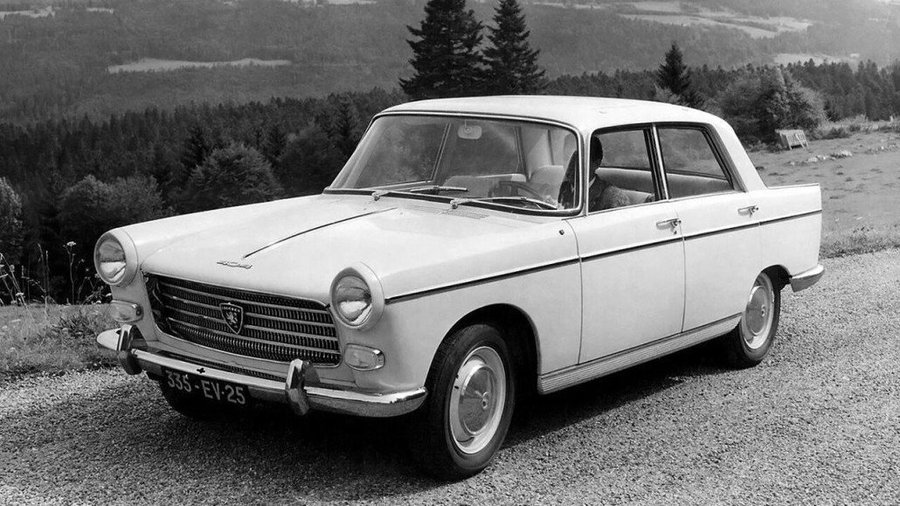 HistoryMattersX's tweet image. 🇨🇵 #60s #Car #Hhistory #France 

•  Peugeot 404  'Serie 1'  (1960-64)

🦁 #Peugeot #Peugeot404