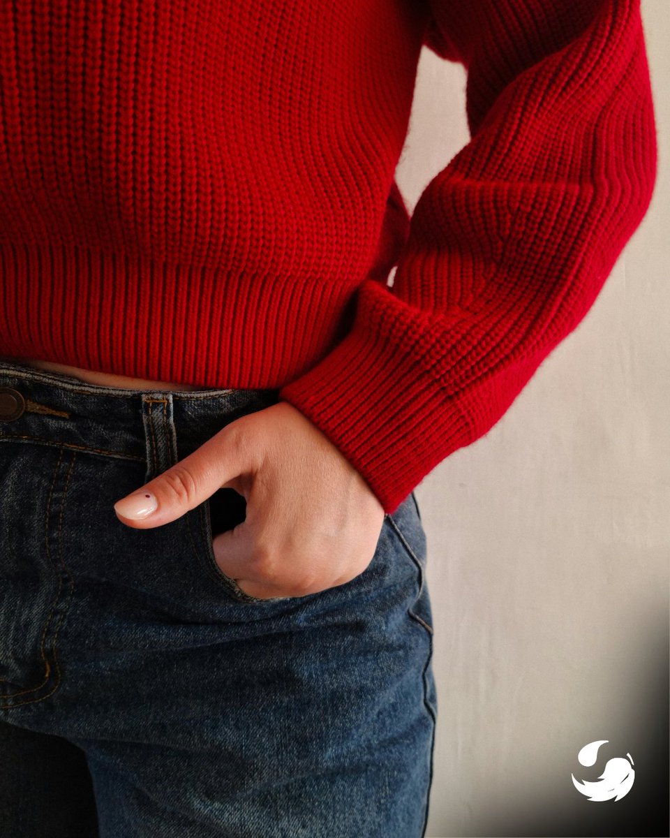 Whether it’s your favorite sweater or those tailored trousers, our cleaning services help you maintain a polished look that lasts. 🧶

#GreenEarthCleaning #Knitwear #DryCleaning