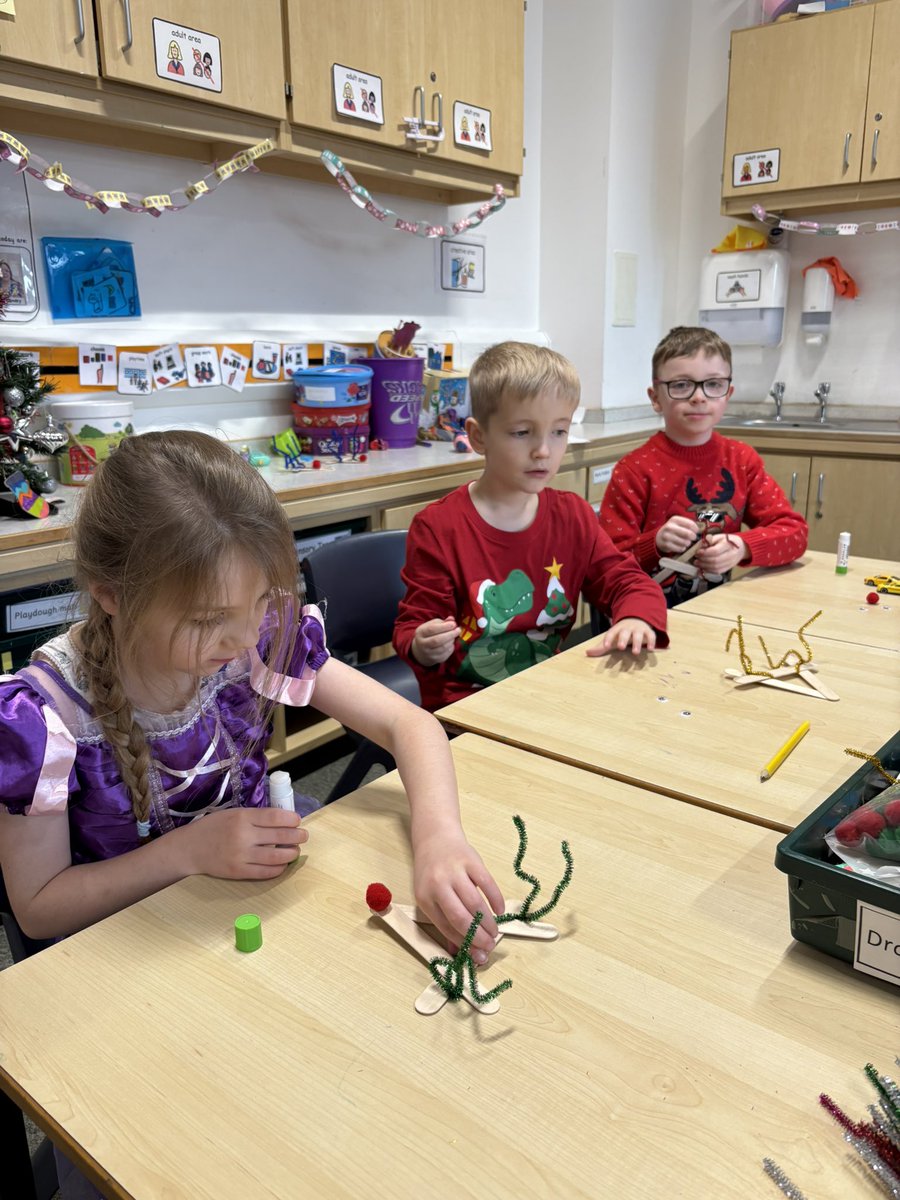 Mrs Kane tweet media