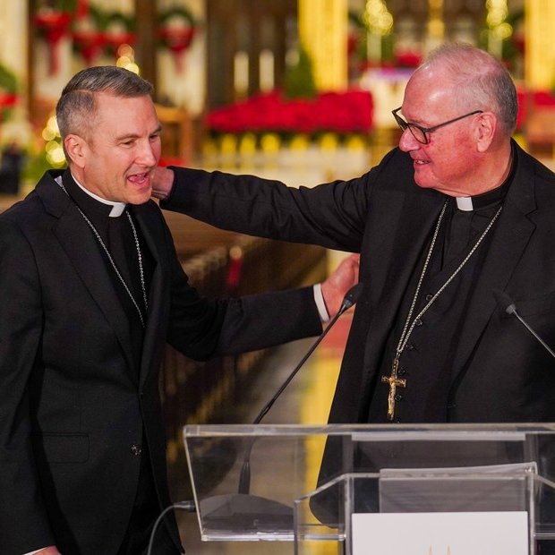LEÓN XIV DESCABEZA AL ALA CONSERVADORA DE ESTADOS UNIDOS

El papa León XIV le aceptó la renuncia del cardenal Timothy Dolan y nombró como arzobispo de Nueva York al obispo Ronald Hicks, de 58 años. Se trata de la decisión de mayor peso desde su elección el 21 de abril y un giro