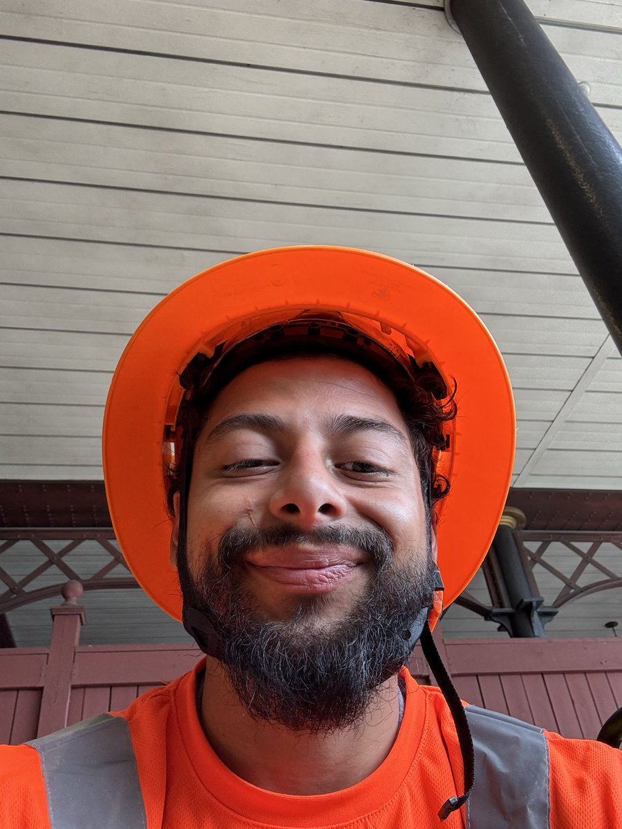 demagogoalo11's tweet photo. Another day working for unc sam β¦ whoβs buying me a beer after work π ya can get pics from me taking my work clothes off as I drink ππ€
#bluecollar #hardworking #stripteasing
#sugarbaby #contentcreator https://t.co/VhADERNKES