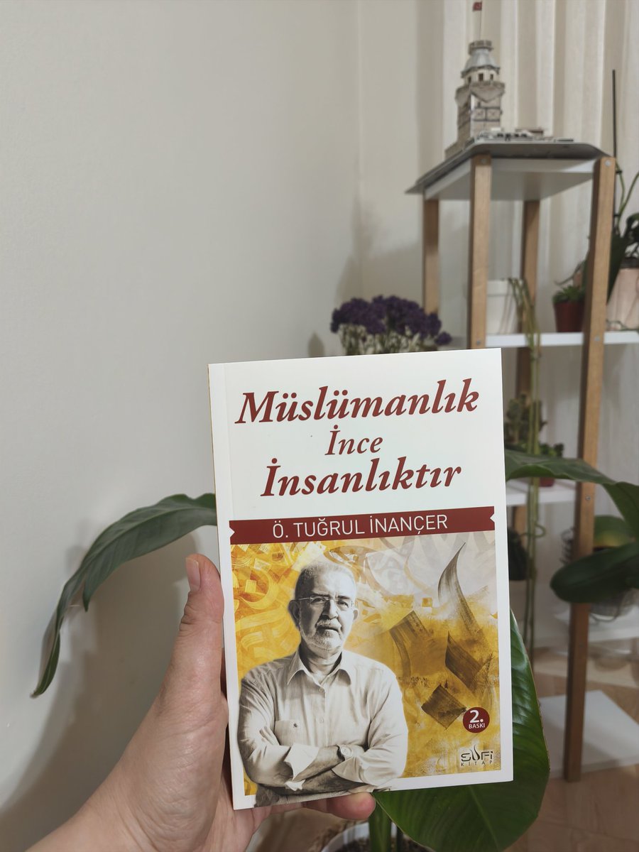 “Bana, yakan gözlerle, bir kerecik baktınız, 
  Ruhuma büyük temel çivisini çaktınız!"