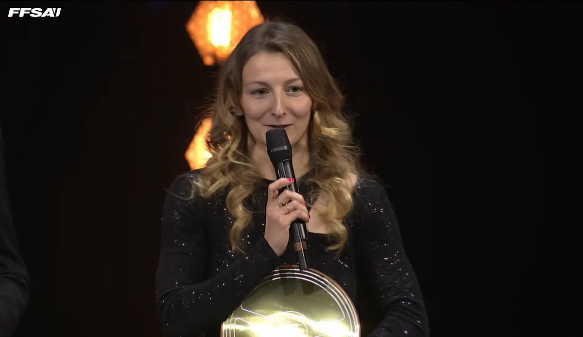 Doriane Pin remporte son 2e Volant d’Or ce soir à la soirée des Trophées du Sport Automobile 2025 FFSA 👏🇫🇷

Championne de F1 Academy, slay queen ✨

#F1Academy