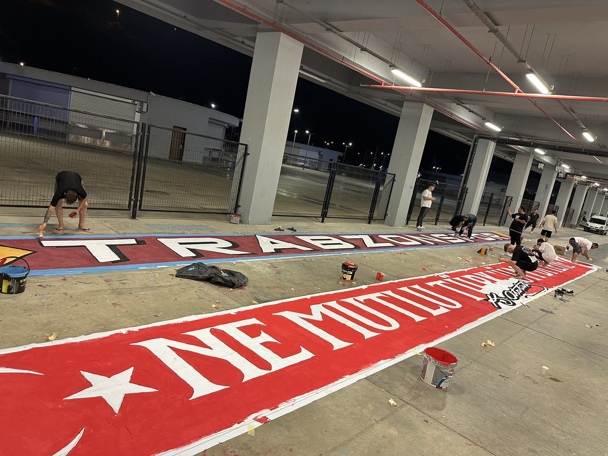 Mrt_gnaydin's tweet photo. ATATÜRKün "Vatan Toprağı Kutsaldır, Kaderine Terk Edilemez! Sözü geldi aklıma dün vatanı parçalamaya çalışanlar yarın bunları yine yapmaya çalışacaktır vatansızlara karşı @BursasporSk ve @teksasorg yanındayız https://t.co/mkL6XrKWSj