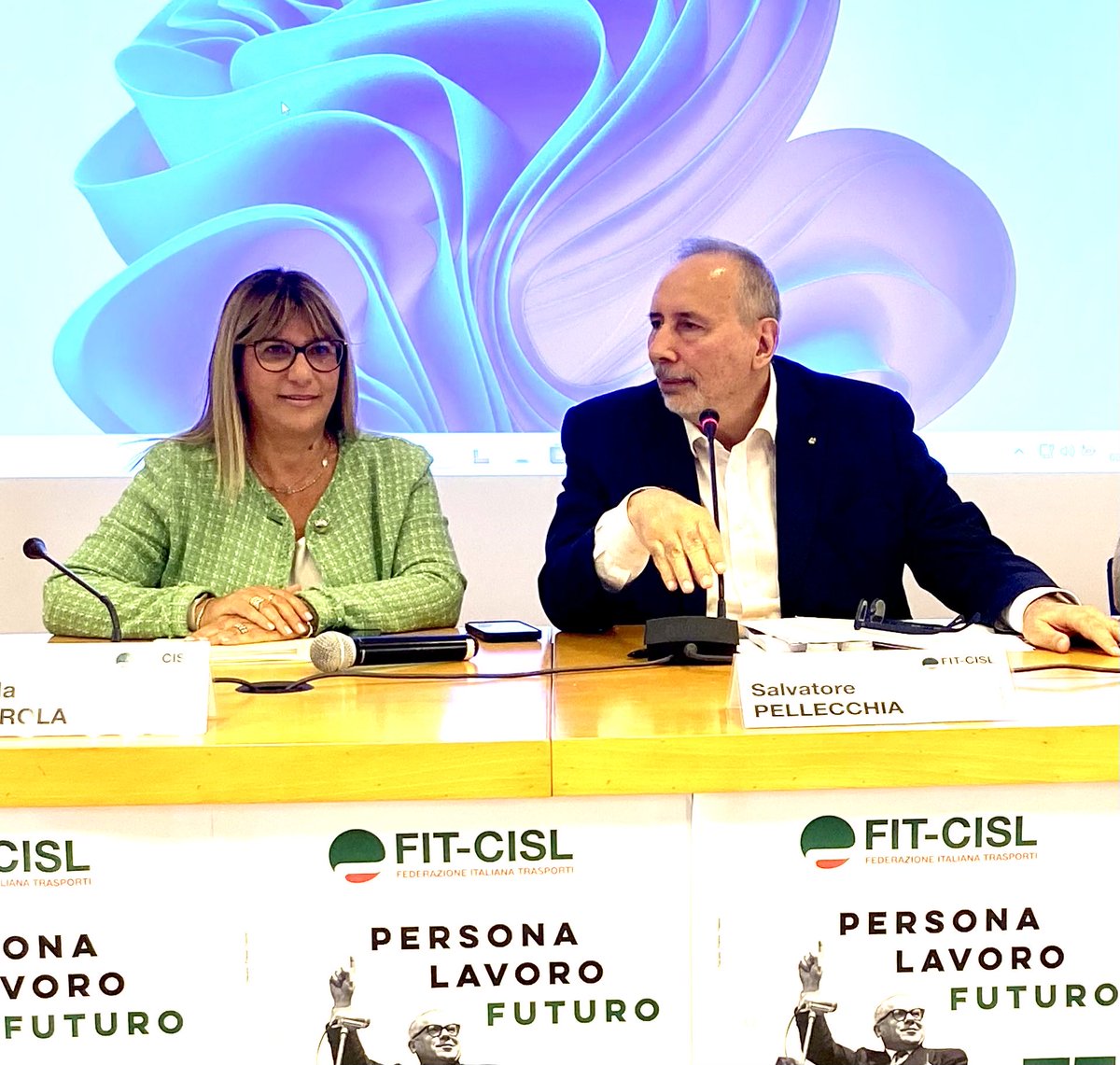 CislNazionale's tweet image. #DanielaFumarola: “La firma del rinnovo del CCNL Anas 2025–2027 rappresenta un risultato importante e concreto per le lavoratrici e i lavoratori, frutto di un confronto serio e responsabile tra le parti. Un accordo  che rafforza salari, diritti e tutele, accompagnando Anas e il…