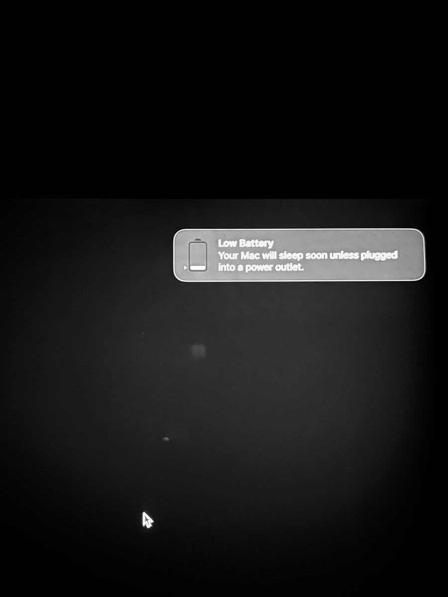 ArazStyle's tweet image. حس عجیبیه وقتی موقع کار این موقع شب به این نقطه میرسی

یهو انگار تازه حس میکنی چقدر سخت کوشی😊😉