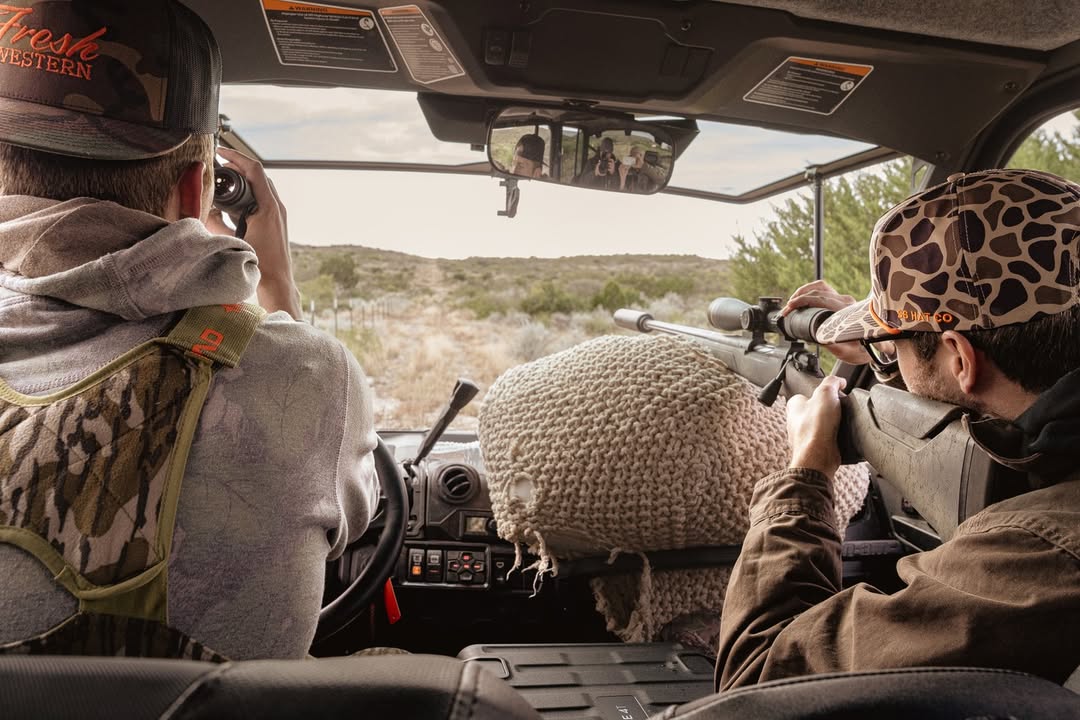 _FreshWestern's tweet image. The newest Drop 004 featuring Parker's ‘Lucky Hat’: Woodland Camo + Blaze. Don’t miss your shot. Bring it home.

📸 : @ChrisKleinmeier