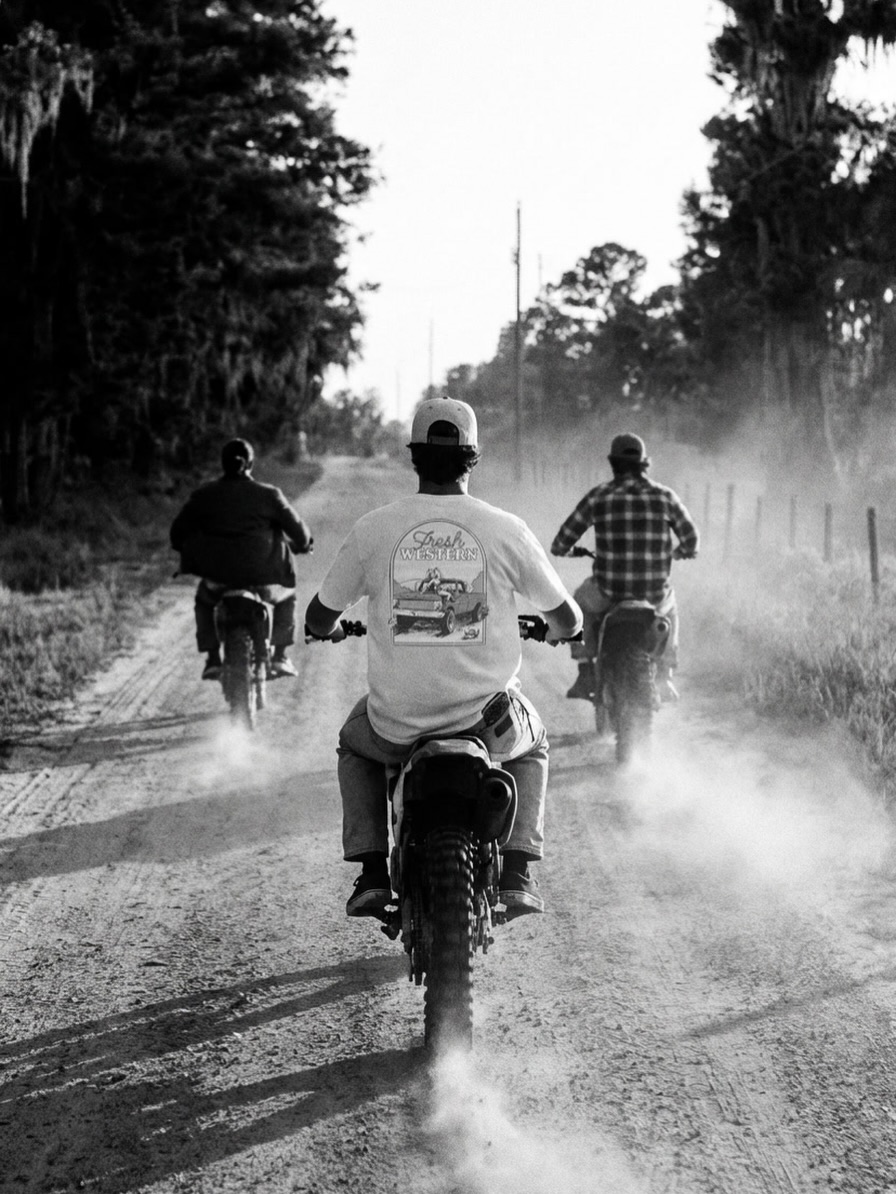 _FreshWestern's tweet image. Fresh Western’s first-ever tees just rolled out with Drop 004. Wear ’em loud. Wear ’em proud. Wear the West.

freshwestern.com