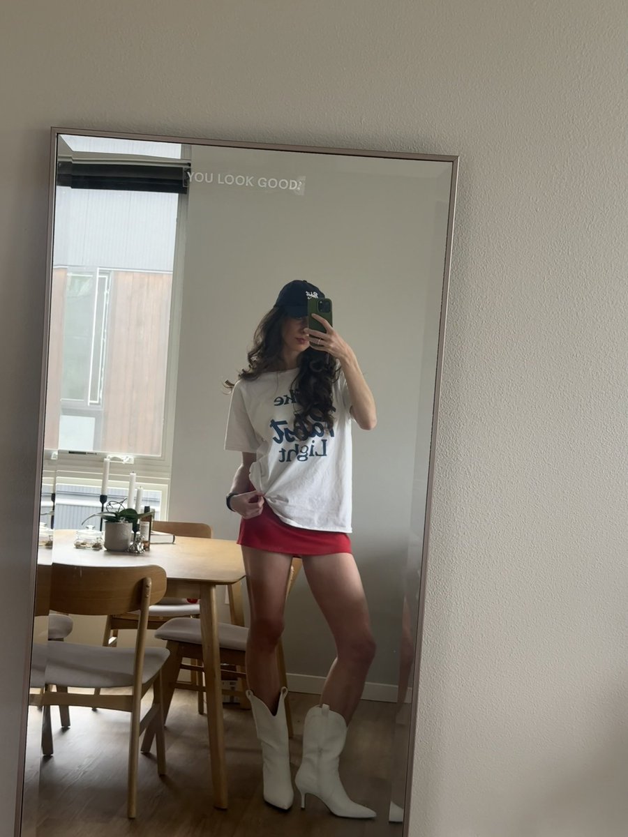 pnwprincess23's tweet photo. might delete bc #facedox but here’s some as a brunette from this year:))) https://t.co/odMuIIZBq2