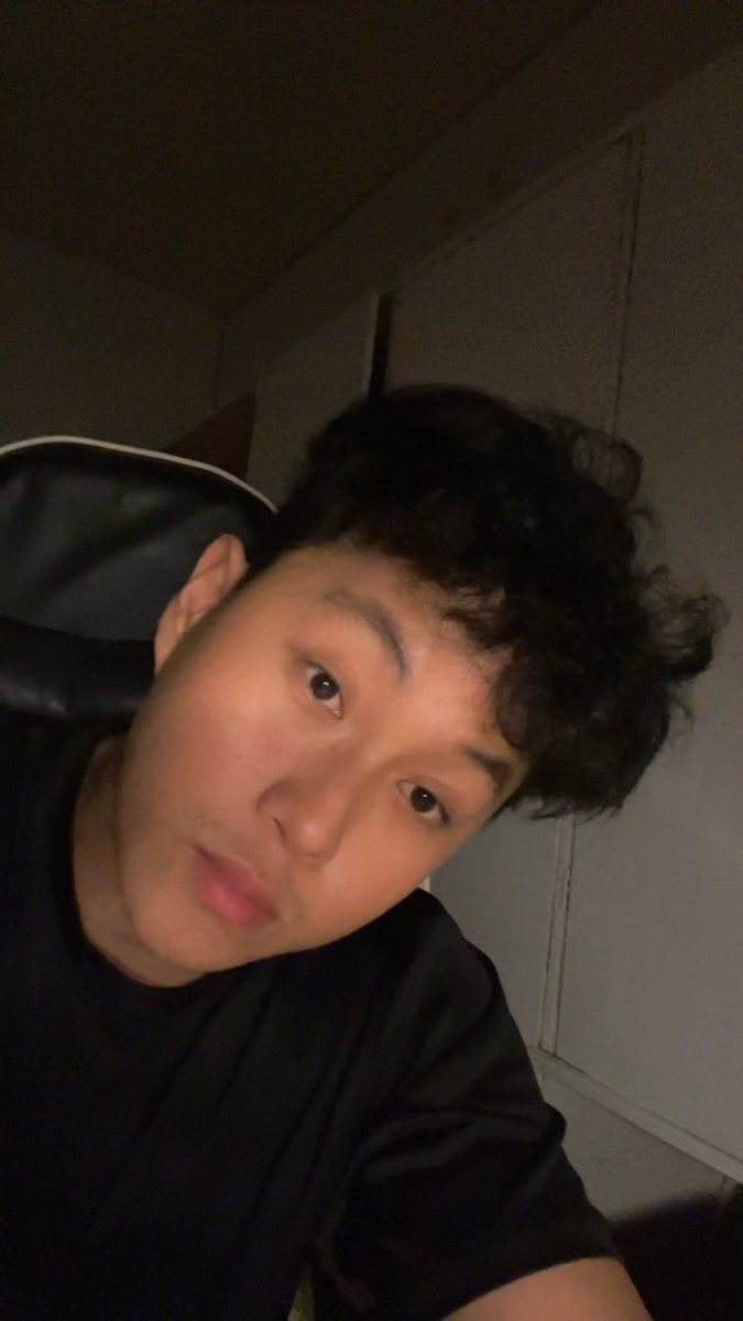 jingiiiii's tweet photo. 😮 https://t.co/81l9VoyKJn