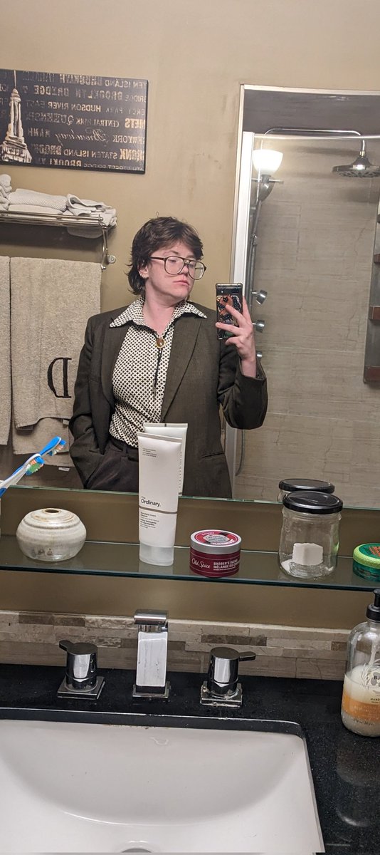 mouldytapes's tweet photo. 4 different mirrors and hooray for a full year of handsome https://t.co/gQ48Zd7uAq