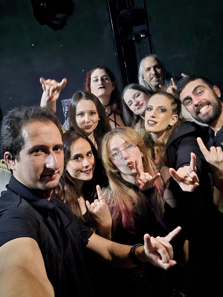 Tradition is tradition! Tonight's my 9th annual Hanukkah show with <a href="/OrphanedLand/">Orphaned Land</a> 🖤 What brings you light this season? 🕯️💡
♥️ <a href="/HellscoreChoir/">Hellscore</a>