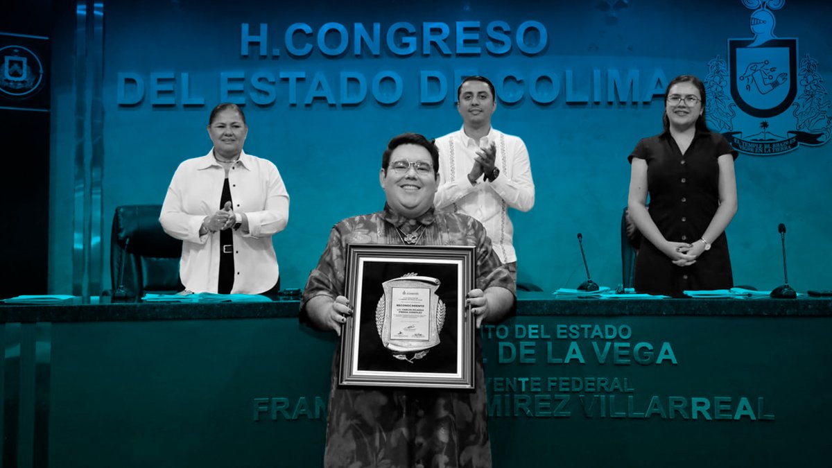Reconoce Congreso de Colima a Carlos Pineda, referente de la moda y la estética contemporánea mexicana 👉 wp.me/p9pEmt-sXc

Figuras como Beatriz Gutiérrez Müller, Mariana Rodríguez, Yalitza Aparicio, Thalía, Ludwika Paleta, Ximena Sariñana y Shakira, vistieron sus diseños.