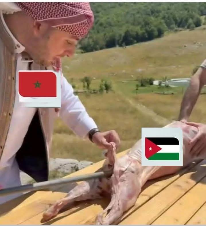 <a href="/mohammad_shazar/">محمد شازار</a> مو مشان شي مشان صحتك يالنشمي 😂😂